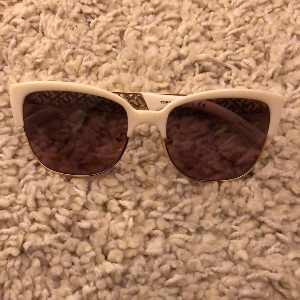 Tory Burch Sunglasses ty6032